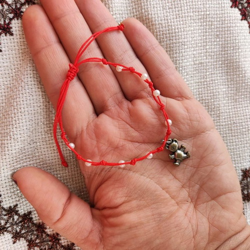 Bracelet with bear and pearls Martis made to order