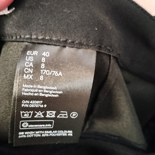 Black seamless capri leggings with push up, new