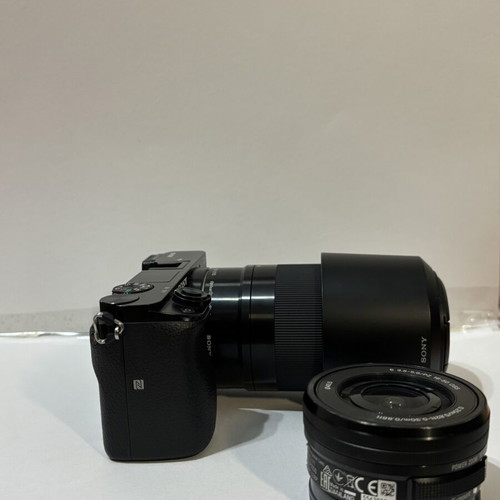 Sony a6000 camera body like new