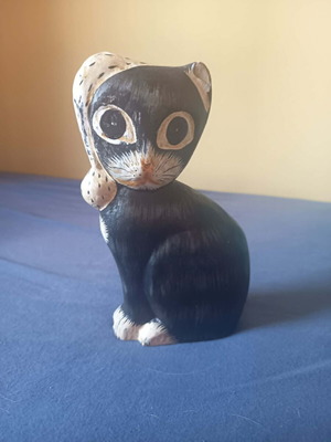 Wooden cat figurine used, height 21 cm