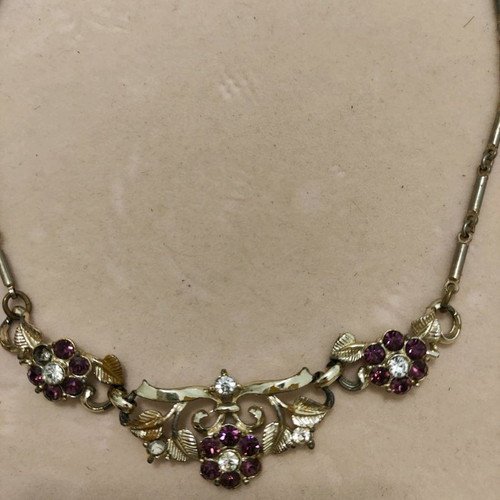 Vintage necklace used with white and purple stones