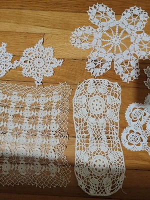 Doilies used, set with unfinished pieces