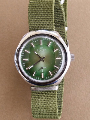 Men's vintage winding watch NOS new from 1970