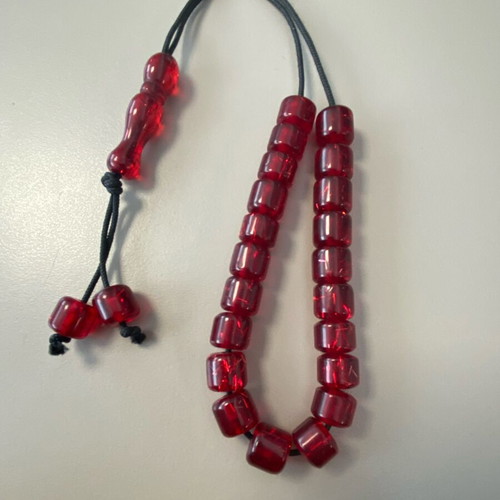 Collectible worry beads with red transparent beads 29.5 cm like new