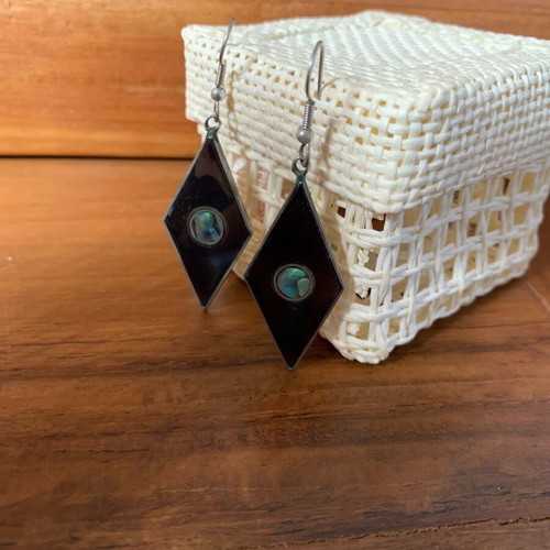 Earrings used alpaca with abalone inlay diamond shape