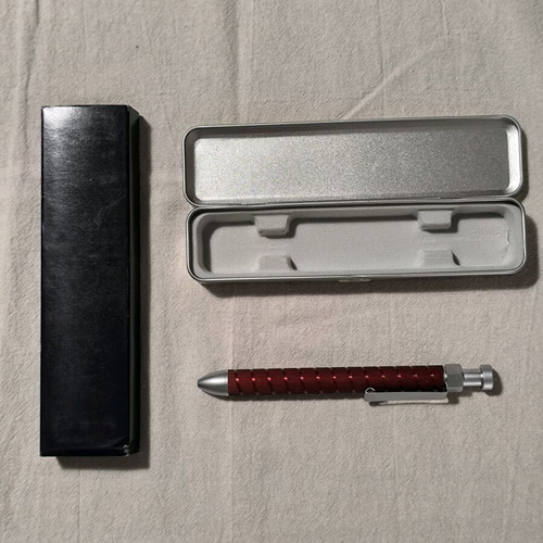 Metal pen new with metal case blue