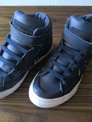 Converse παιδικά αθλητικά μποτάκια σε σκούρο μπλε, νούμερο 30