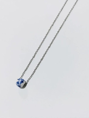 Necklace minimalistic elegant everyday stainless steel with ceramic bead