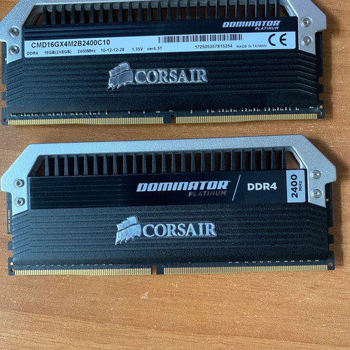 Corsair Dominator Platinum DDR4 16GB (2x8) 2400MHz memory like new