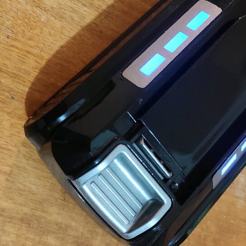First battery 2.2 Ah 22.2 volt like new without charger