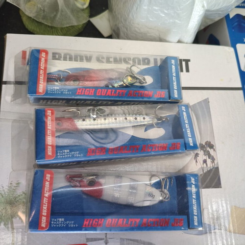Fishing lures set of 3, 60g each, like new