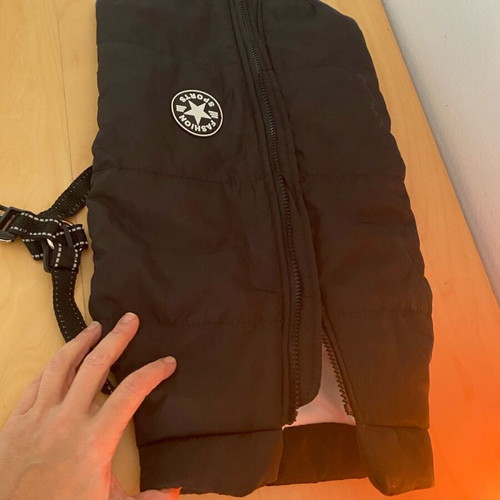 Dog jacket new with fleece lining for 8-15 kg dogs