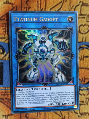 Platinum Gadget Yu-Gi-Oh! card like new, RA05 collection
