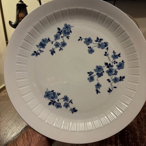 Porcelain platter with foot like new