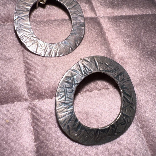 Handmade silver earrings like new, diameter 2.4 cm