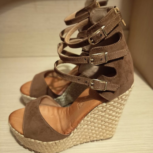 Smart Cronos women's platform sandals like new, brown, size 37