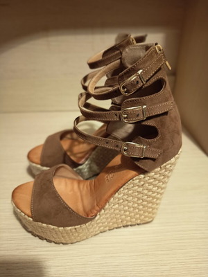 Smart Cronos women's platform sandals like new, brown, size 37