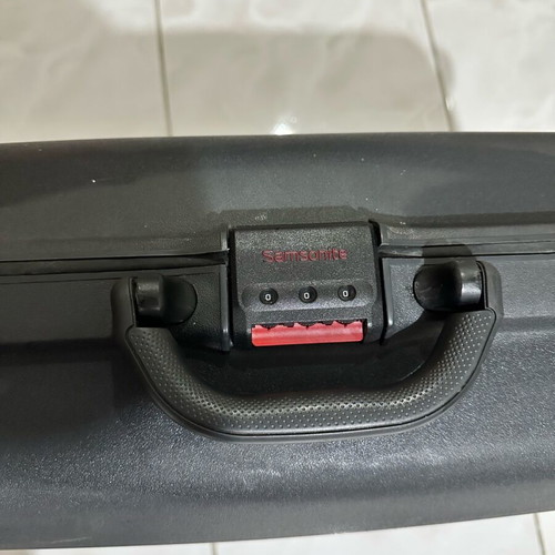 Samsonite hard suitcase used, black with wheels and lock