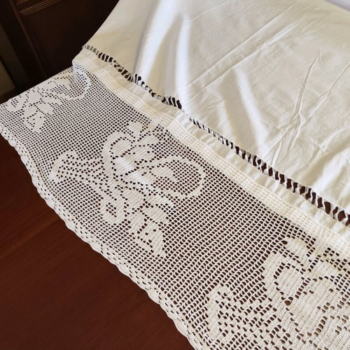 Handmade curtain like new 260x180 with 30 cm lace