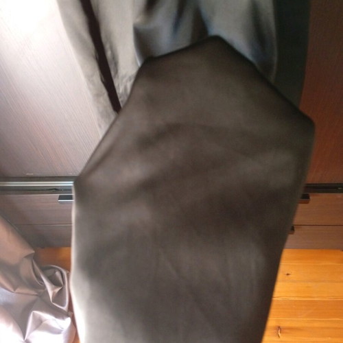 Women's black satin dress like new, size L