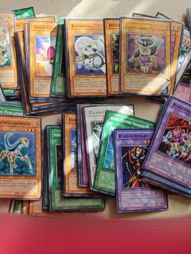 Κάρτες Yu-Gi-Oh! καινούργιες, τουλάχιστον 420 τεμάχια