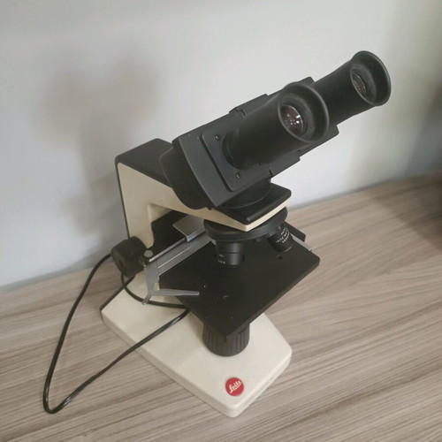 Leitz HM-LUX 3 microscope used in very good condition