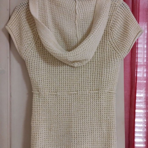 Knitted beige short-sleeve top with hood Jennyfer size S like new