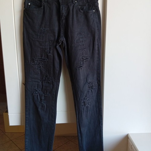 Pull & Bear black skinny jeans like new with front rips and frayed hems