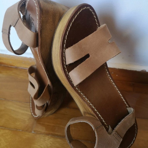 Zara sandal used, wooden platform, size 38, beige