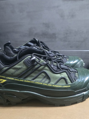 Burberry Arthur sneakers size 42, green