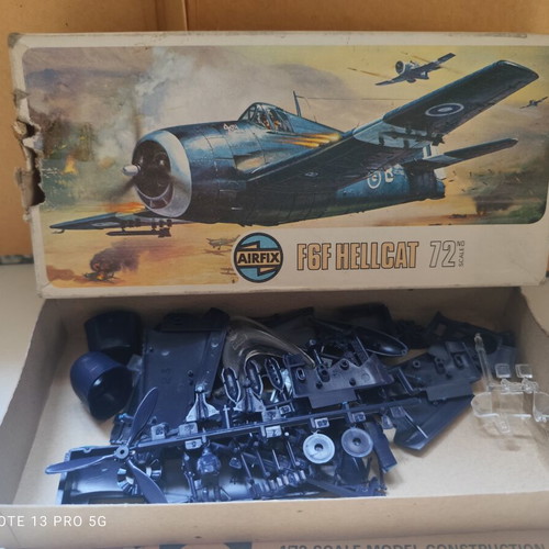 Airfix F6F Hellcat 1/72 scale model kit