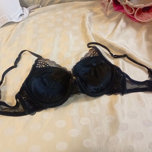 Bras used, pack of 5, size 70B