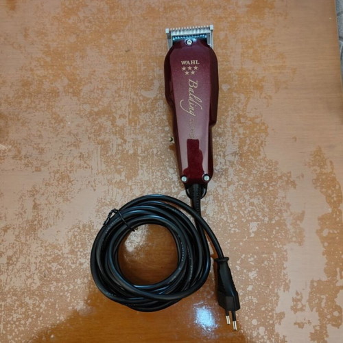 Wahl Professional 5-star Series Balding Hair Clipper red like new