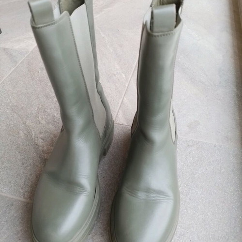 Chelsea boots Tommy Hilfiger like new, size 38, khaki