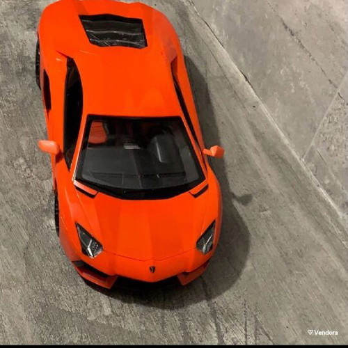 RC Lamborghini remote control car like new with steering wheel