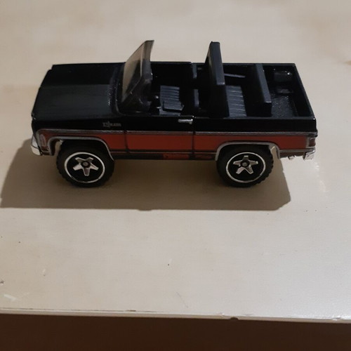 Chevrolet 4×4 Blaxer 1975 Hot Wheels 1/64 scale new