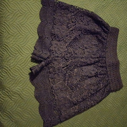 Lace shorts new, pack of 2, black and white
