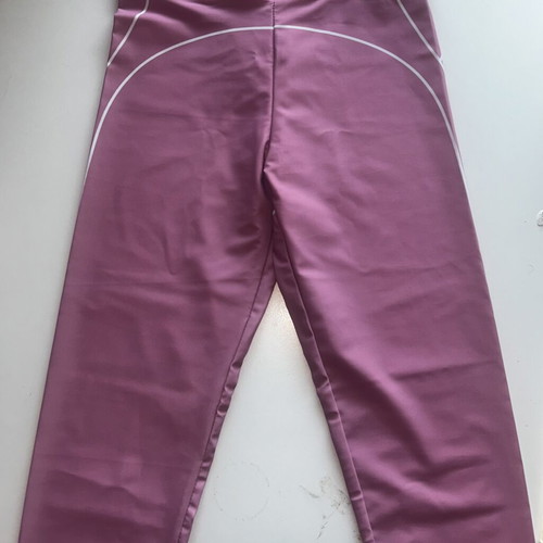Alo Yoga pink sportswear set, size S