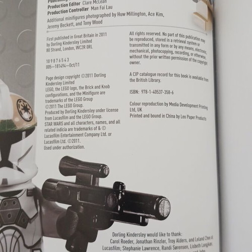 Lego Star Wars Character Encyclopedia used, 300 minifigures