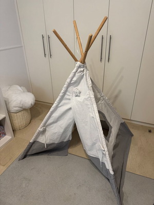 Teepee tent like new in excellent condition