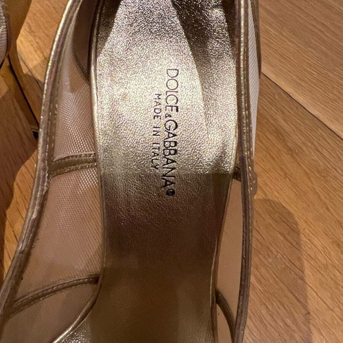 Dolce & Gabbana peep toe gold heels like new, size 39