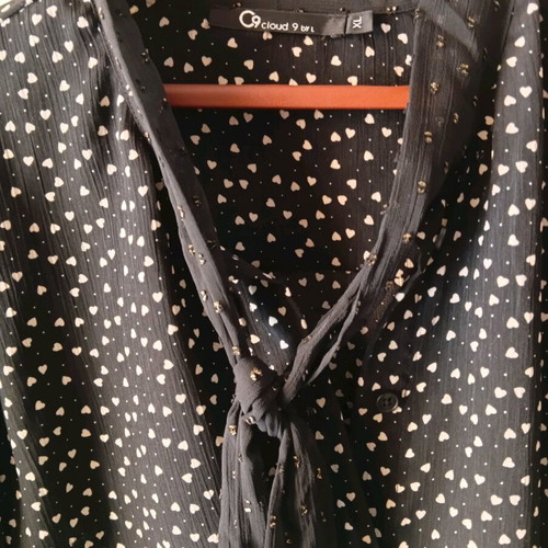 Cloud 9 black shirt with hearts like new, embroidered beads