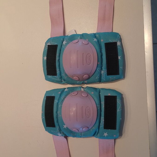 Star Triple Kids Skate Pads 3-Pack like new