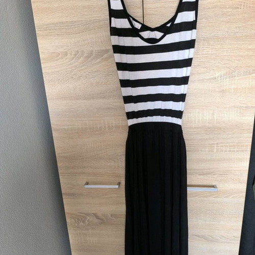 Anel women's black and white dress like new with cut out back size M