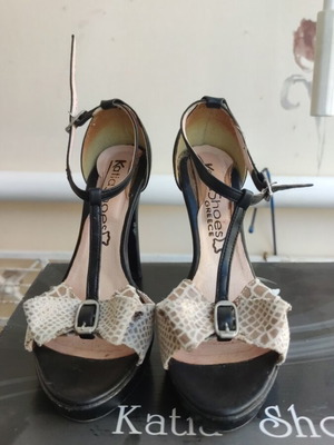 Katia Shoes women's high-heeled sandals used, black and beige