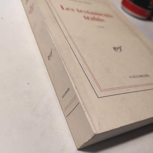 Les testaments trahis by Milan Kundera like new, French book