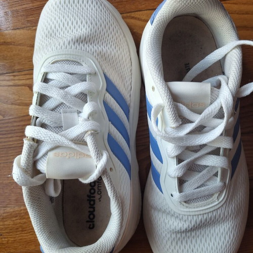 Adidas Cloudfoam Sneakers size 39.5 like new, white and blue