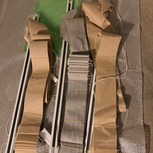 Curtains and roller blinds like new, various sizes