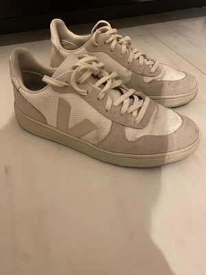 VEJA V-10 B MESH SNEAKERS