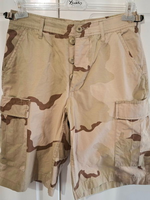 Helikon-Tex Cargo Shorts Desert Camo like new, size S